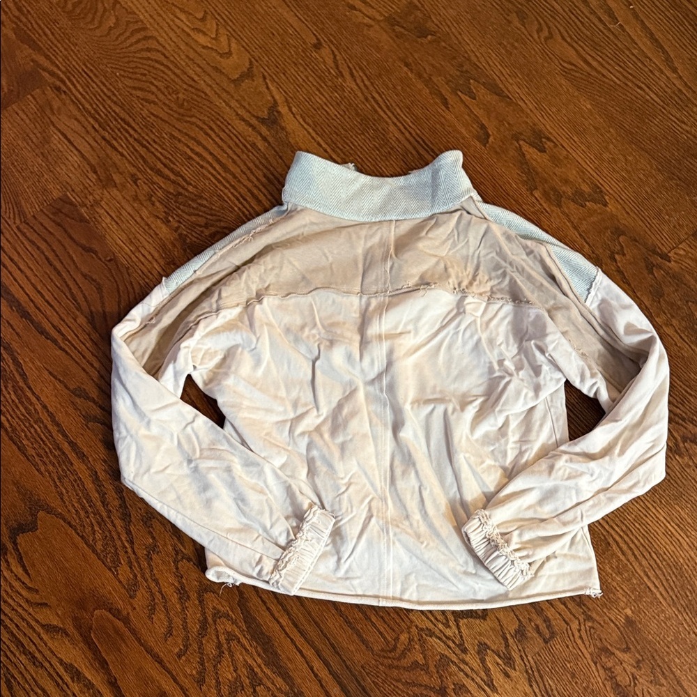 Two-Tone Pullover with High Collar - Picture 2 of 6